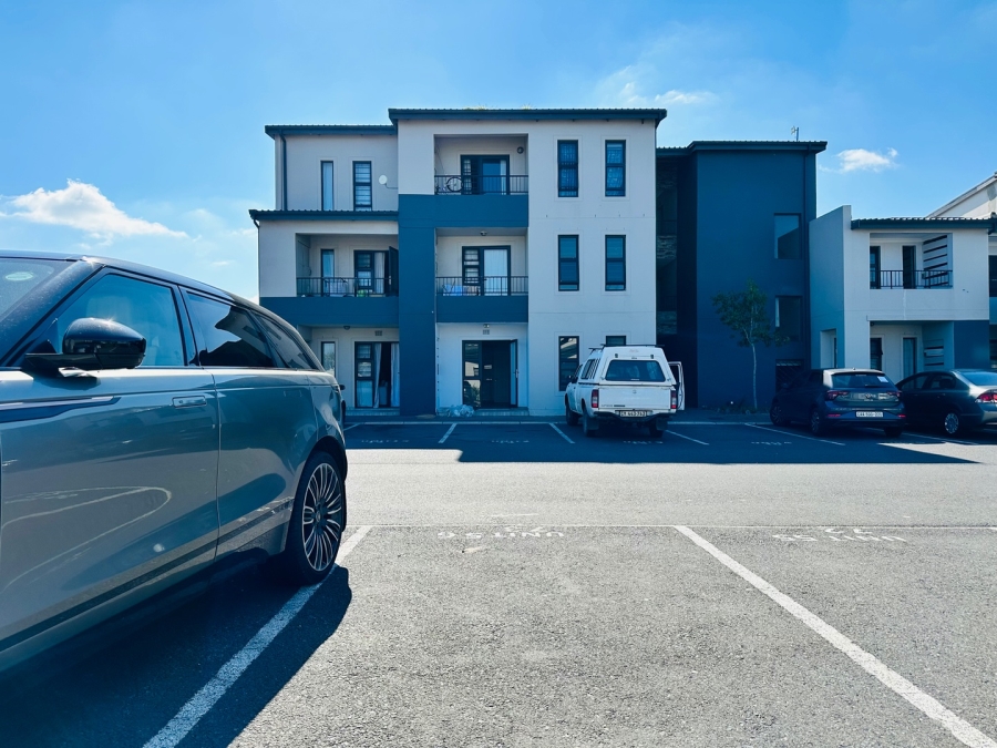 2 Bedroom Property for Sale in Parklands North Western Cape